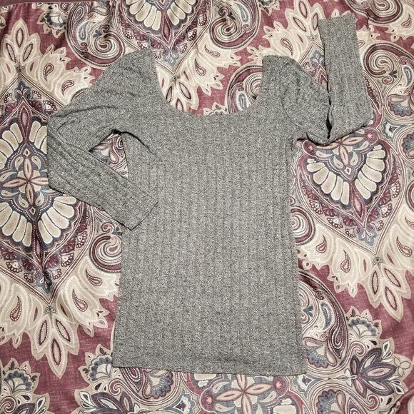 NWOT HIP Gray Marled Scoop neck Ribbed Fitted Classic Basic Long Sleeve Blouse  - Picture 1 of 3
